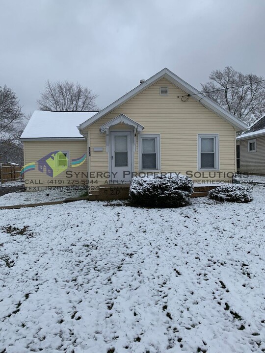 520 Pennsylvania Ave in Mansfield, OH - Foto de edificio