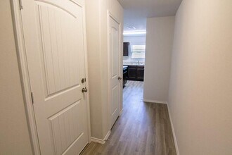 2351 Applewhite Mdw in San Antonio, TX - Building Photo - Building Photo