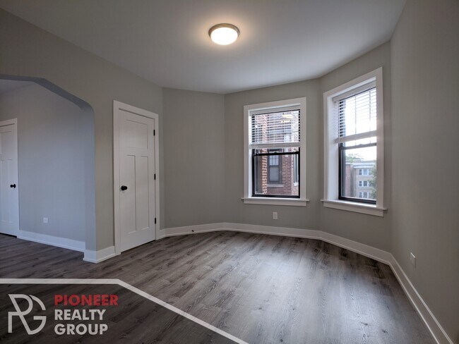 4417 N Wolcott Ave, Unit 13-B3 in Chicago, IL - Building Photo - Building Photo