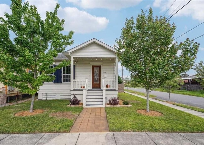 1938 Pauline St in New Orleans, LA - Building Photo - Building Photo