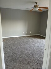 6319 Newtown Cir, Unit B4 in Tampa, FL - Building Photo - Building Photo