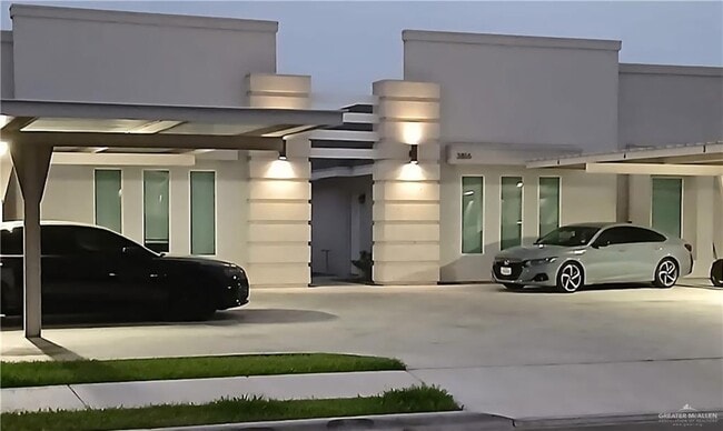 property at 18 Las Vistas Ln