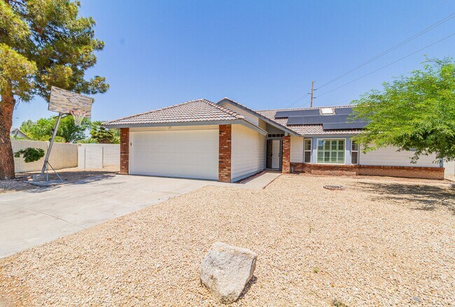 property at 1968 E Golden Ct