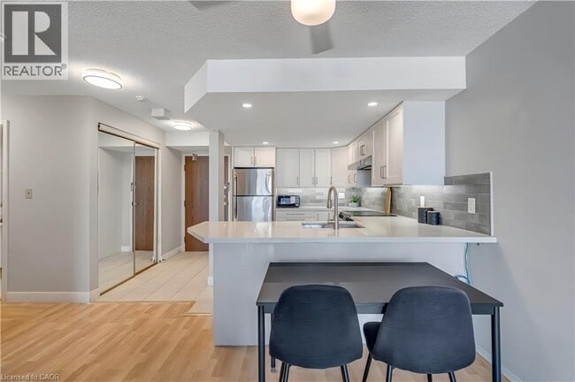 property at 25 Agnes St