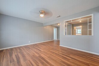 6527 Kernel St in Houston, TX - Building Photo - Building Photo