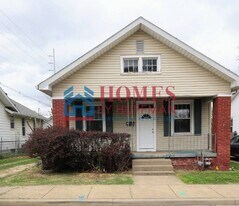 202 Herndon Dr in Evansville, IN - Building Photo