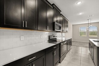 2357 Camden Park Ave in Davenport, FL - Building Photo - Building Photo