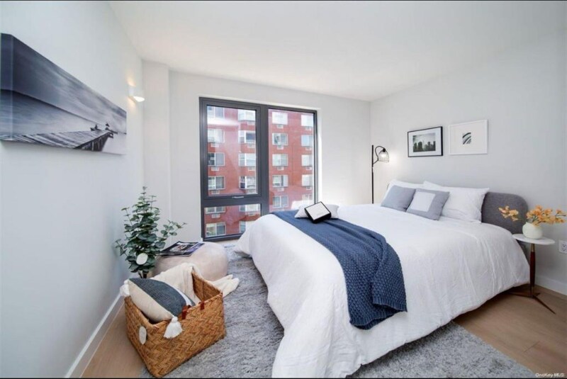 13680 41st Ave in Queens, NY - Building Photo