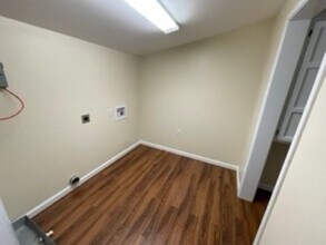 30121 Julia St in Albany, LA - Building Photo - Building Photo