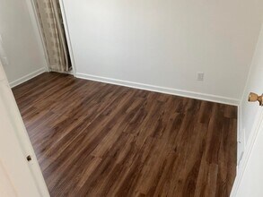 843 SW 116th St in Seattle, WA - Building Photo - Building Photo