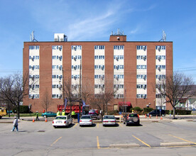 South High-Rise in Carbondale, PA - Building Photo - Building Photo