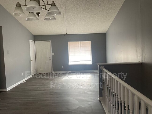 1315 Amanda Jo Dr in Elizabethtown, KY - Building Photo - Building Photo