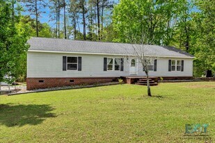 226 Wildwood Cir in Littleton, NC - Building Photo