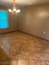 3217 Sunshine Blvd N in Lehigh Acres, FL - Foto de edificio - Building Photo