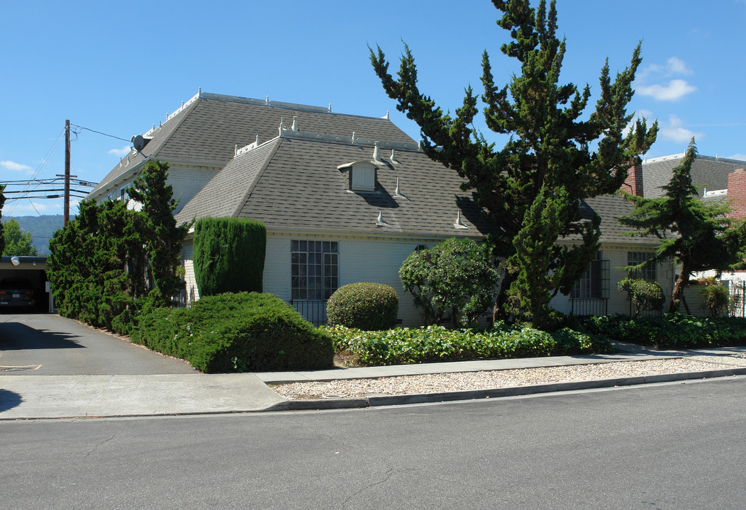 1519 Brookvale Dr in San Jose, CA - Building Photo