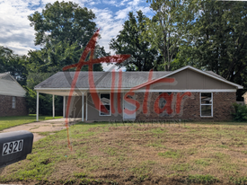 2920 Valleybrook Rd in Horn Lake, MS - Building Photo