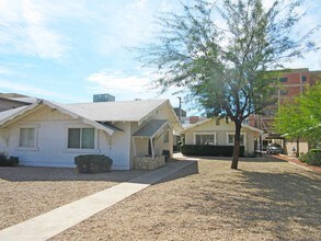 Berridge 8 in Phoenix, AZ - Building Photo - Building Photo