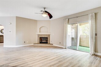 8729 Red Brook Dr in Las Vegas, NV - Building Photo - Building Photo