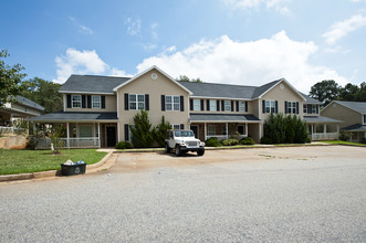 Towns Edge Landing in Barnesville, GA - Foto de edificio - Building Photo