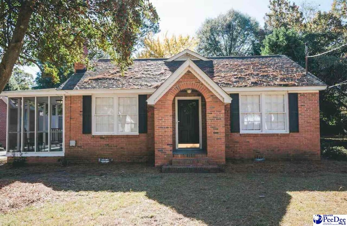 1406 W King Ave in Florence, SC - Building Photo