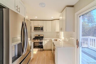 1517 W Saratoga St in Ferndale, MI - Building Photo - Building Photo