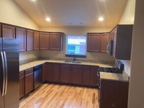 1076 Ferguson Ave in Bozeman, MT - Building Photo - Building Photo