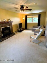 44 Apple Tree Ln in Clifton Park, NY - Building Photo - Building Photo