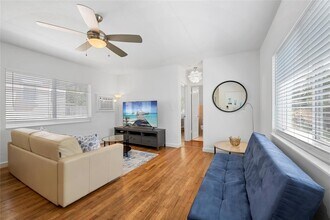 3015 Seville St, Unit 5 in Fort Lauderdale, FL - Building Photo - Building Photo