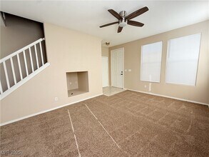 5057 Midnight Oil Dr in Las Vegas, NV - Building Photo - Building Photo
