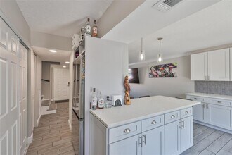 2011-A S Carolina Ave in Tampa, FL - Building Photo - Building Photo