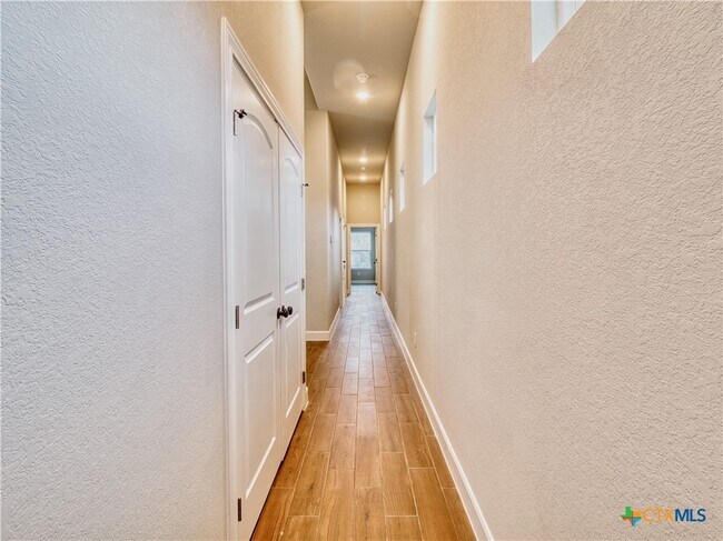 2202 Virginia Blvd in San Antonio, TX - Building Photo - Building Photo