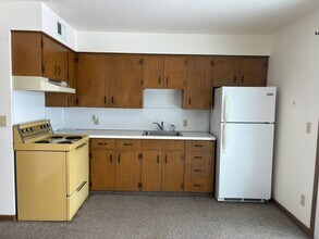 334 Beeline Rd in Holland, MI - Building Photo - Building Photo