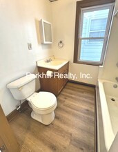 34 N 2nd St in Bangor, PA - Foto de edificio - Building Photo