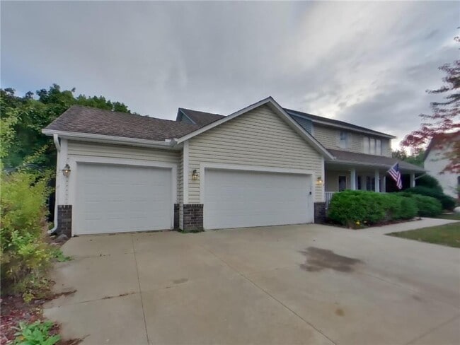 property at 13537 Dellwood Ct