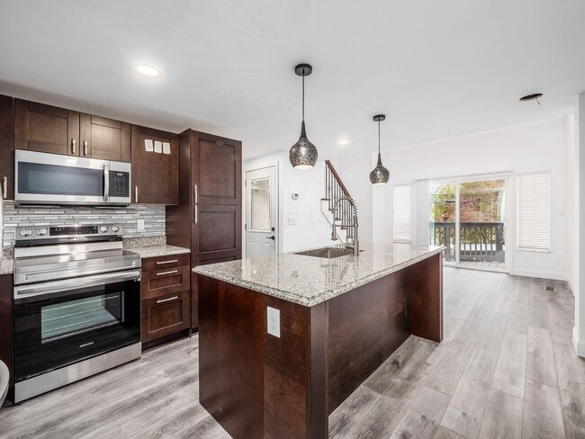 3531 Sunset Dr
