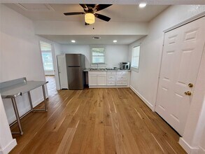 2727 Old Houston Rd in Huntsville, TX - Building Photo - Building Photo