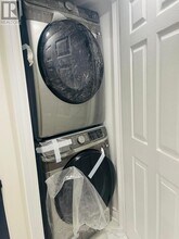 220 Bloor St W in Oshawa, ON - Building Photo - Building Photo