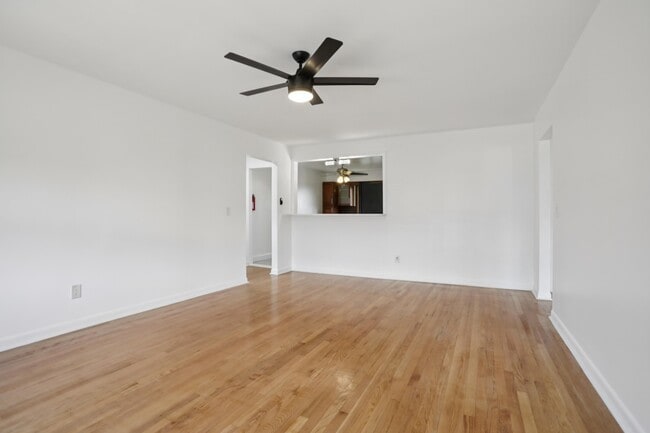 9001 Grand Ave in North Bergen, NJ - Building Photo - Building Photo