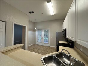 141 Reserve Cir in Oviedo, FL - Building Photo - Building Photo