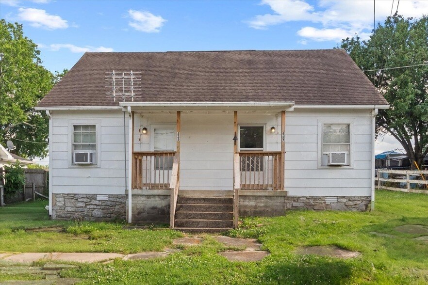 527 Maple St in Lewisburg, TN - Foto de edificio