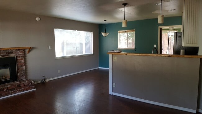 1802 Arrowhead Ave in South Lake Tahoe, CA - Building Photo - Building Photo