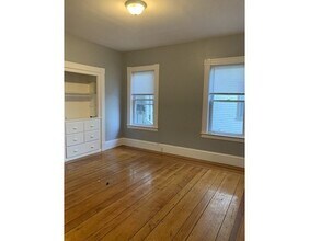 28 Gershom Ave-Unit -1 in Lowell, MA - Building Photo - Building Photo