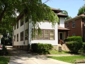 205 N Few St in Madison, WI - Building Photo