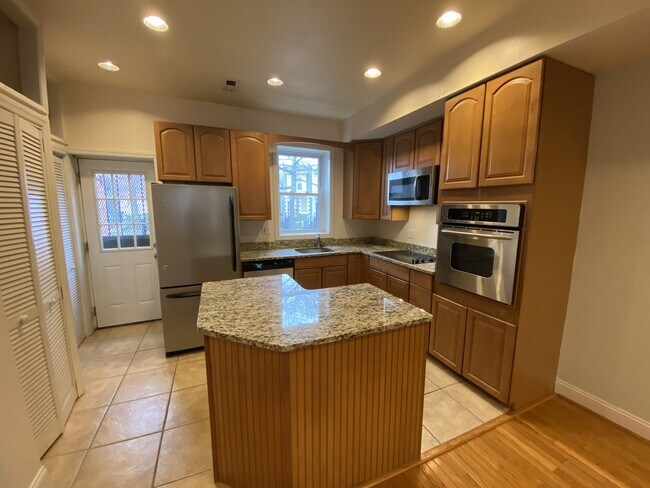 1122 K St NE in Washington, DC - Building Photo - Building Photo