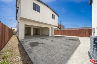 236 W 84th Pl in Los Angeles, CA - Building Photo - Building Photo