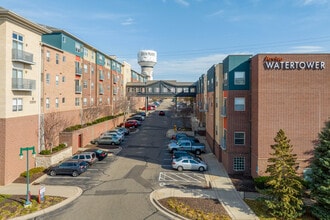 Arrive Watertower in Eden Prairie, MN - Foto de edificio - Building Photo