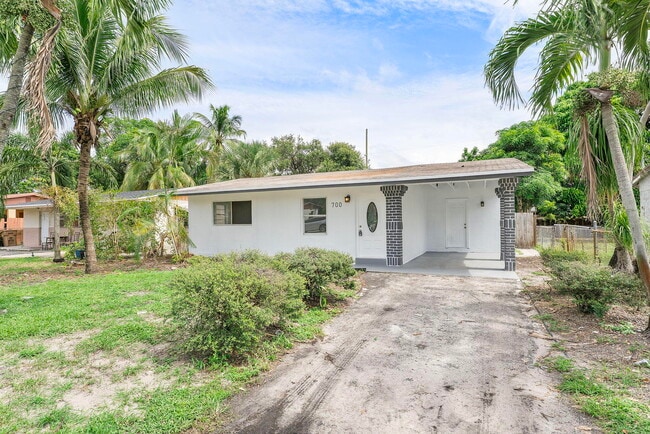 property at 700 NW 2nd Terrace