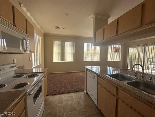 property at 2900 Sunridge Heights Pkwy