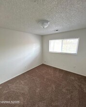 901 Virbel Ln, Unit 5 in Reno, NV - Building Photo - Building Photo