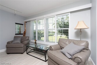 4200 Belair Ln in Naples, FL - Building Photo - Building Photo